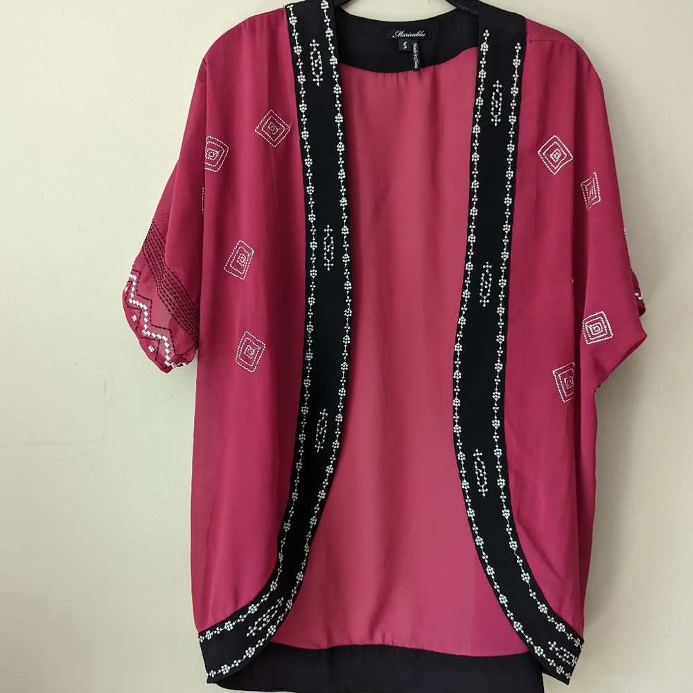 Marineblu pink elegant embroidered kimono style open cardigan size S
